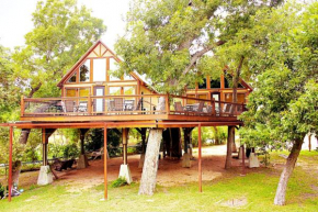Отель Geronimo Creek Retreat- Treehouse Cabin  Сегин